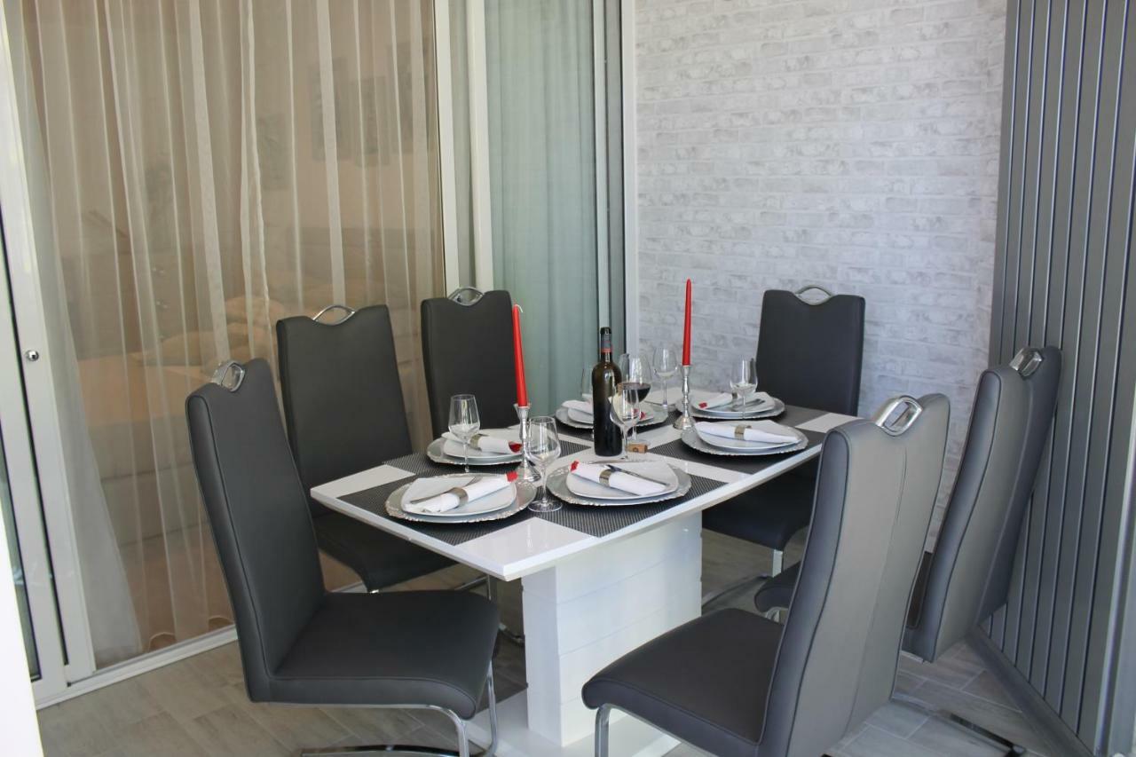 On Beach-Mamaia Residence Năvodari Eksteriør billede