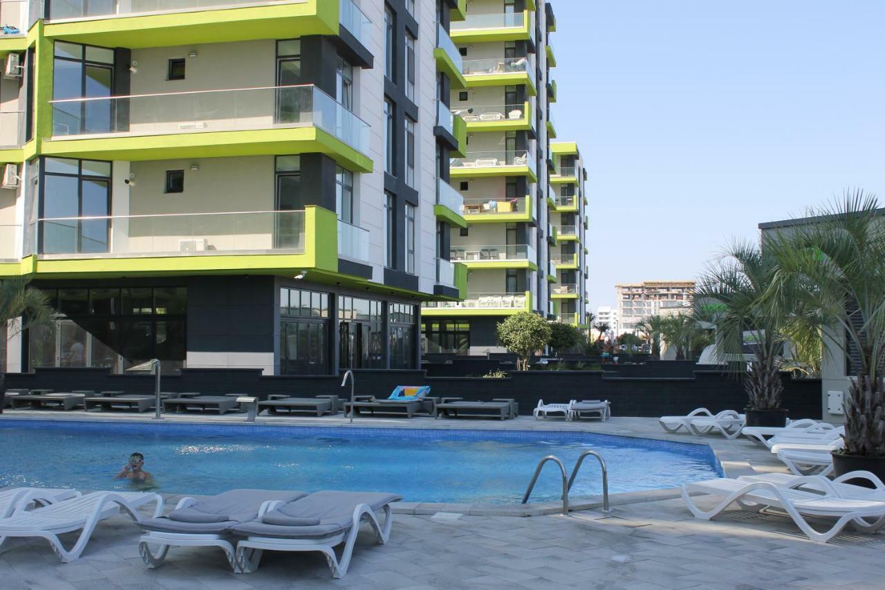 On Beach-Mamaia Residence Năvodari Eksteriør billede